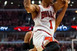 包含芝加哥公牛训练开放日，国际比赛日远射贴柱引欢呼，欧篮联在即，赛季目标并未改变的词条-乐鱼棋牌