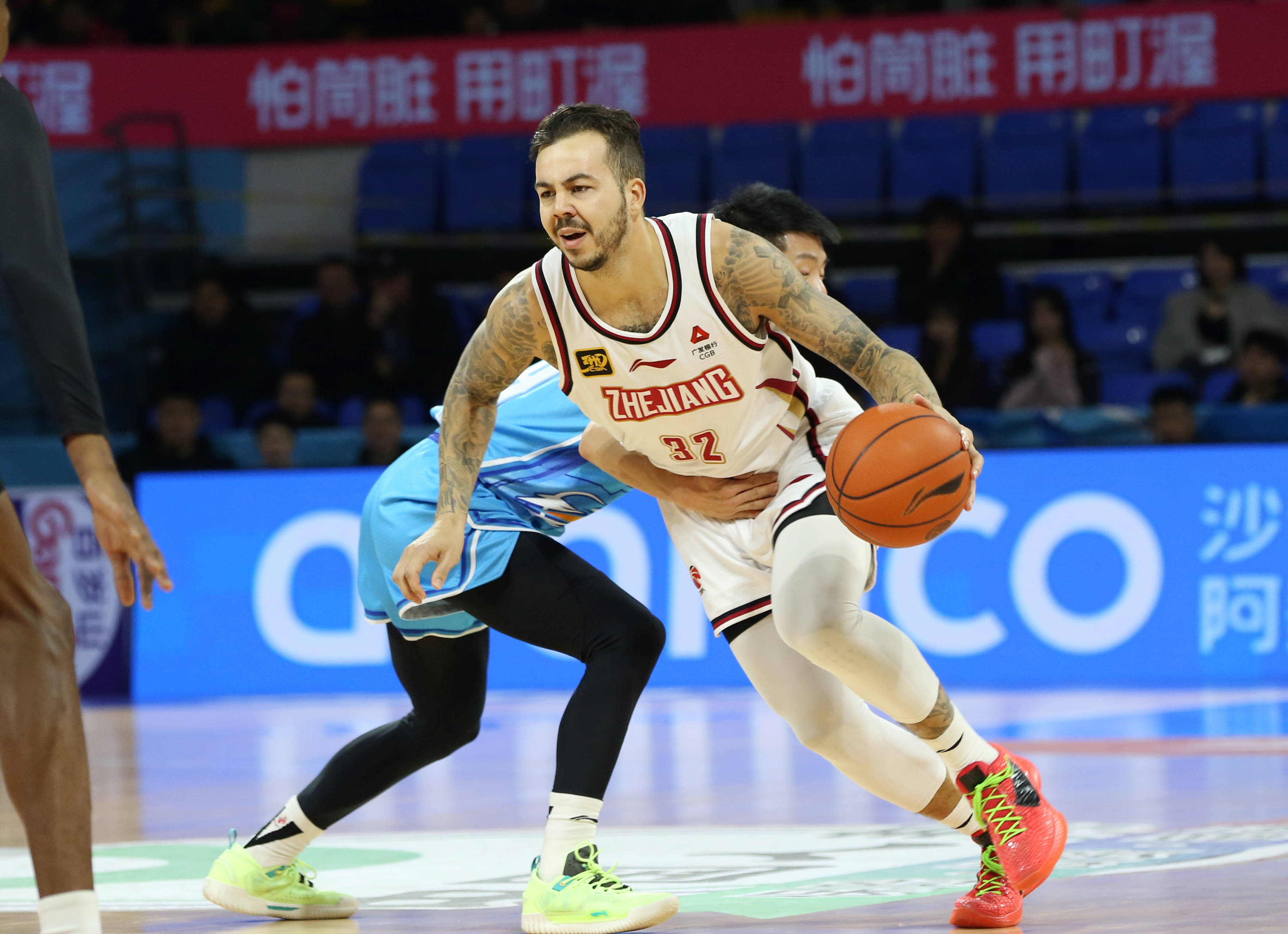 NBA总决赛倒计时；浙江稠州赛前篮板制胜；细节引发关注；球迷炸锅；轮换策略成焦点的简单介绍