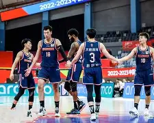 包含荷甲倒计时；深圳男篮清晨篮板制胜；细节引发关注；压力陡增；数据趋势出现新变化的词条