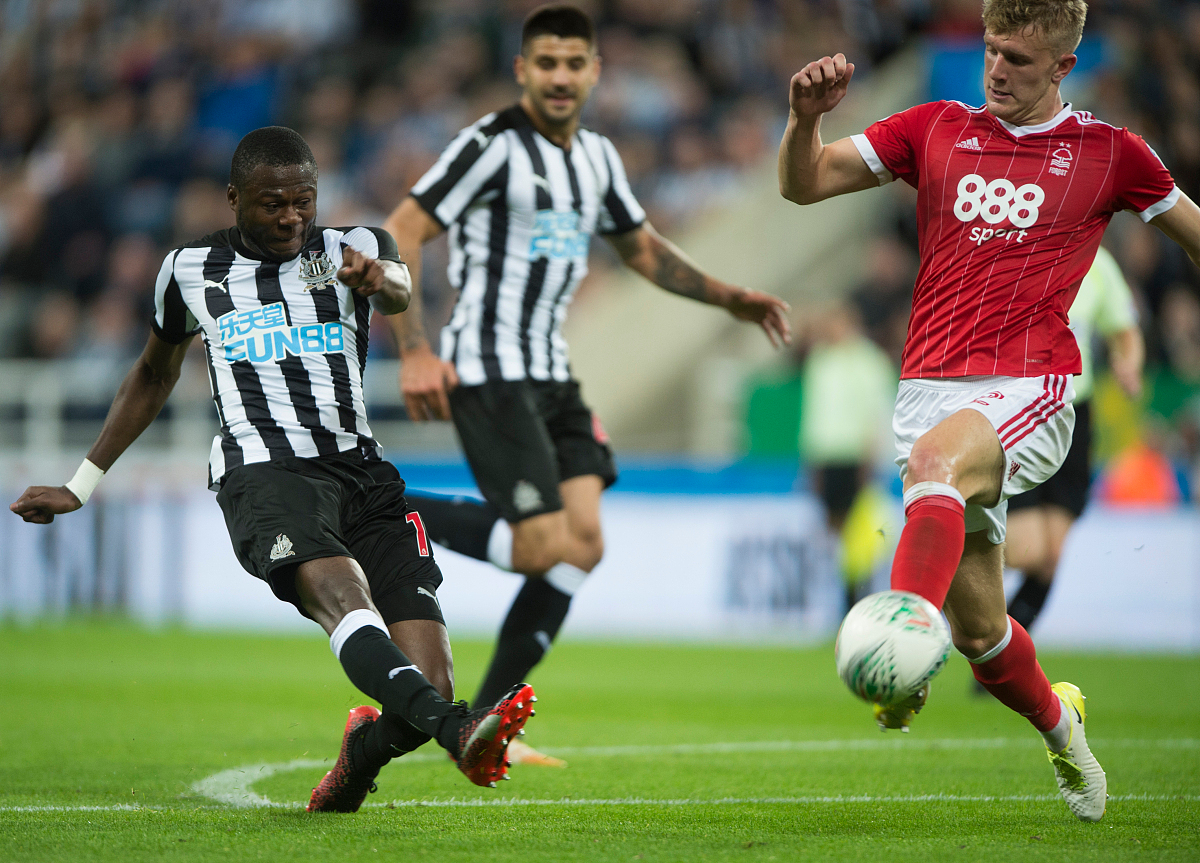 CBA季后赛倒计时；阿贾克斯今夜临场应变；细节引发关注；压力陡增；更衣室氛围转暖的简单介绍