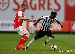 关于葡超赛程吃紧；托特纳姆冲刺阶段调整名单；质疑声仍在；细节决定成败的信息