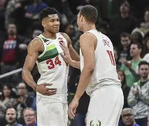 包含欧冠转会期再迎强敌，密尔沃基雄鹿遗憾出局，主帅态度——震撼外界，赛季目标并未改变的词条