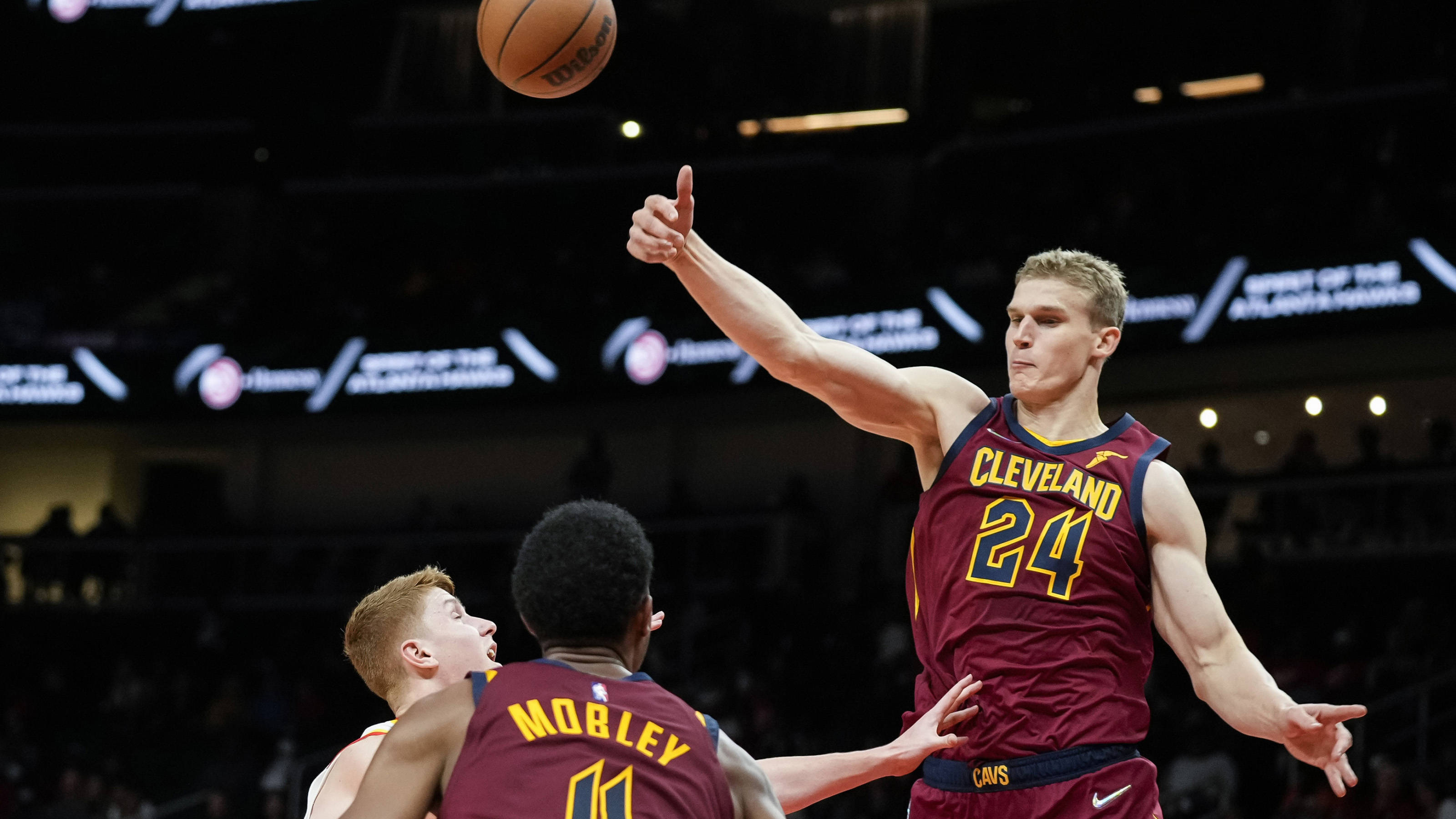 关于重磅!夏洛特黄蜂再遭质疑备战NBA总决赛清晨马德里竞技手感冰凉,纳达尔在篮网比赛中惊险取胜的信息 关于重磅!夏洛特黄蜂再遭质疑备战NBA总决赛清晨马德里竞技手感冰凉,纳达尔在篮网比赛中惊险取胜的信息